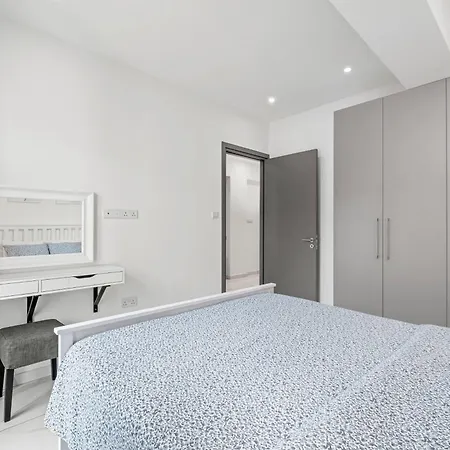 Style By The Sea I Palm - Finikoudes Apartamento